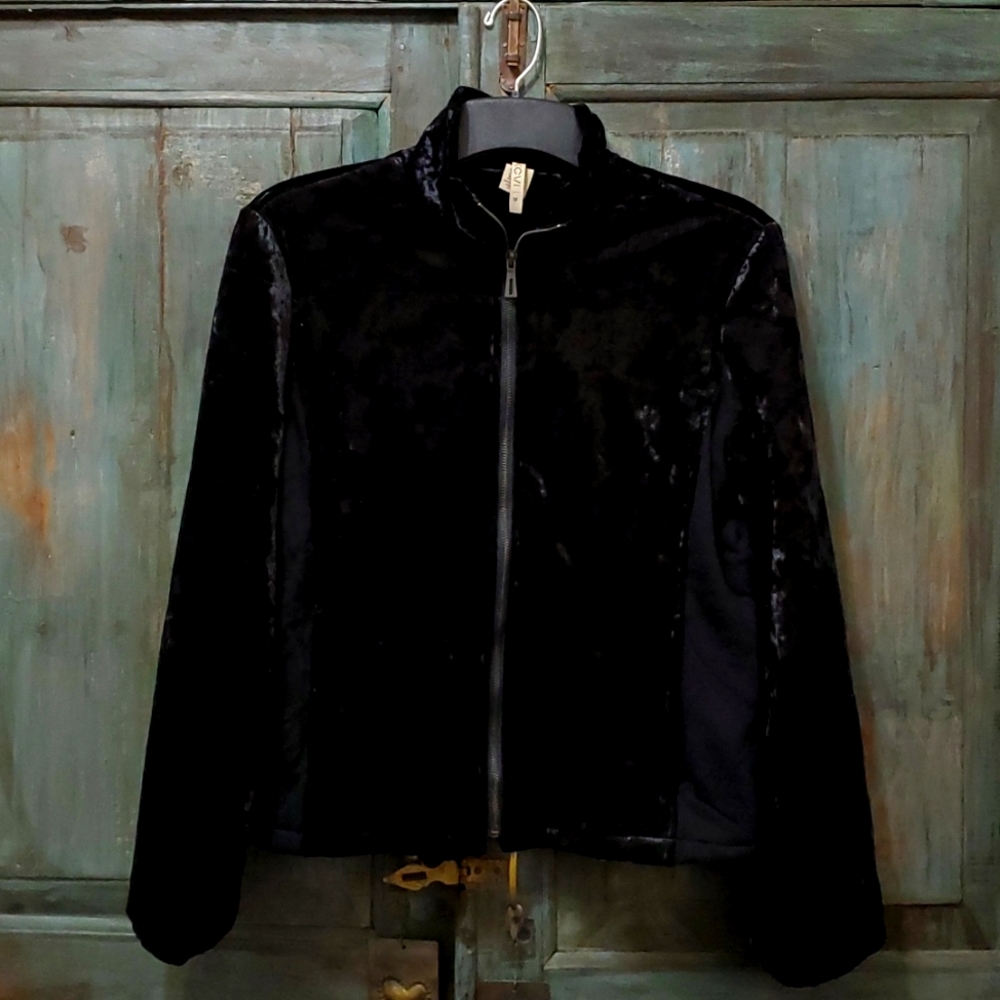 XCVI, Women's Black Velvet Versatile Jacket, Size Medium, NWOT